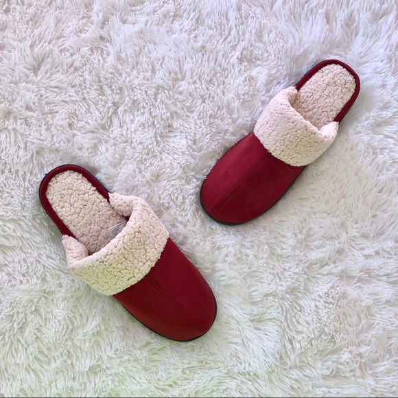 dearfoams Shoes - Dearfoams | Burgundy Microsuede Clog Slippers